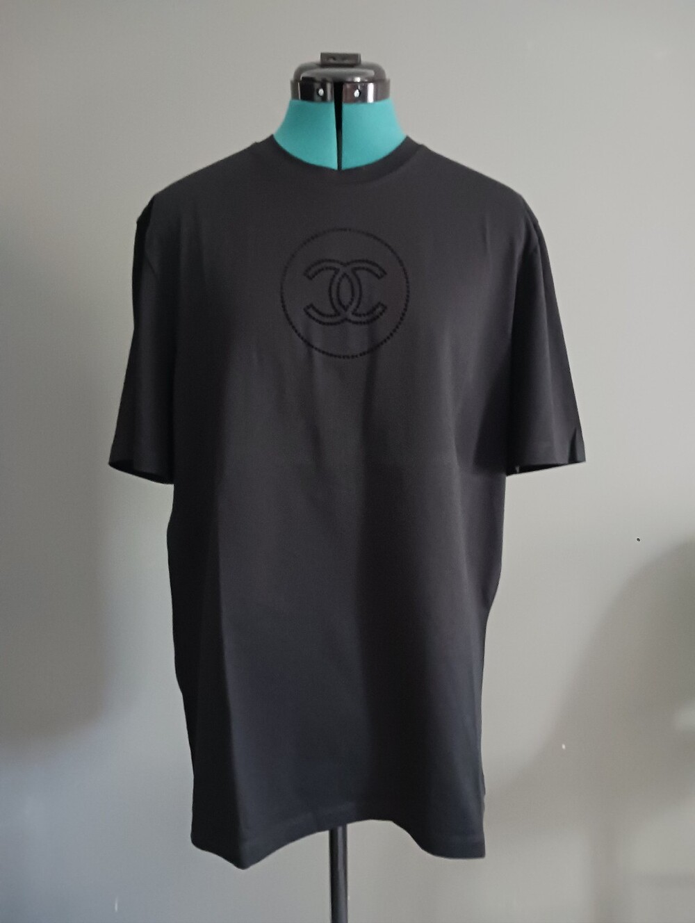NWOT Chanel UNIFORM Black Cotton T Shirt Size L,